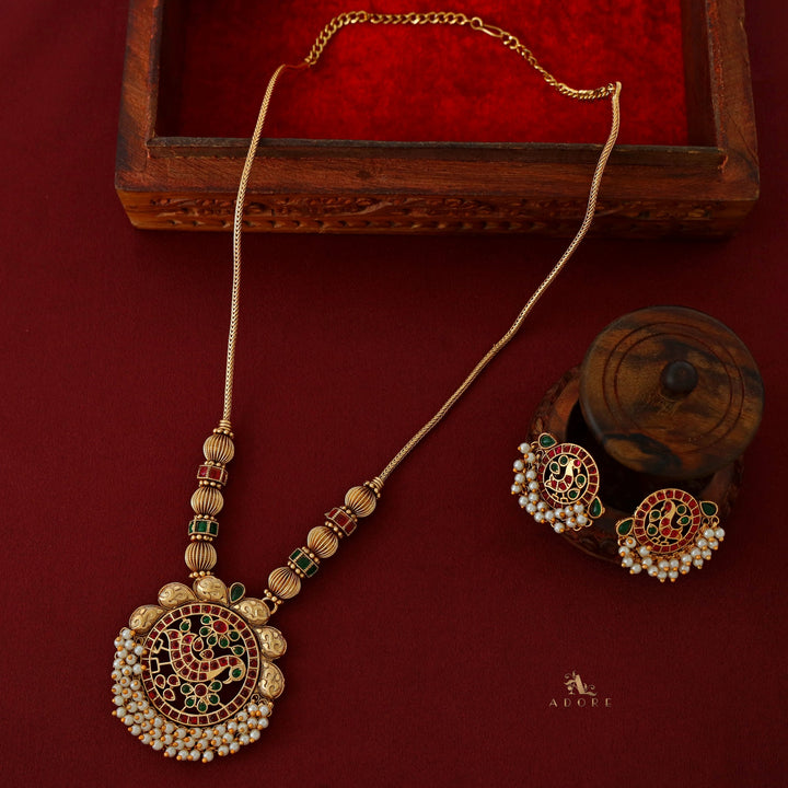 Aadhira Mayura Bead Pearl Cluster Neckpiece with Earring