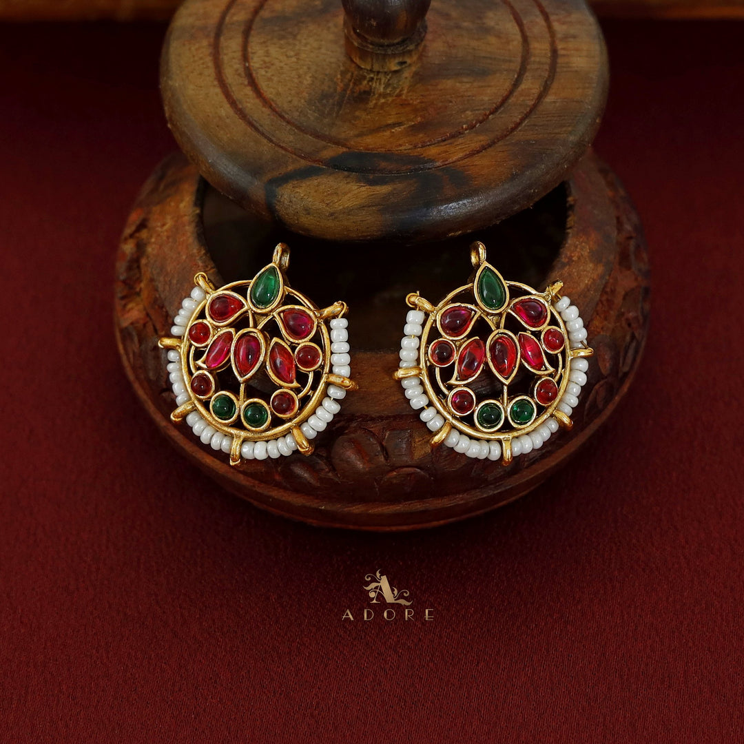 Chandra Chakra Pearl Short Neckpiece with Earring