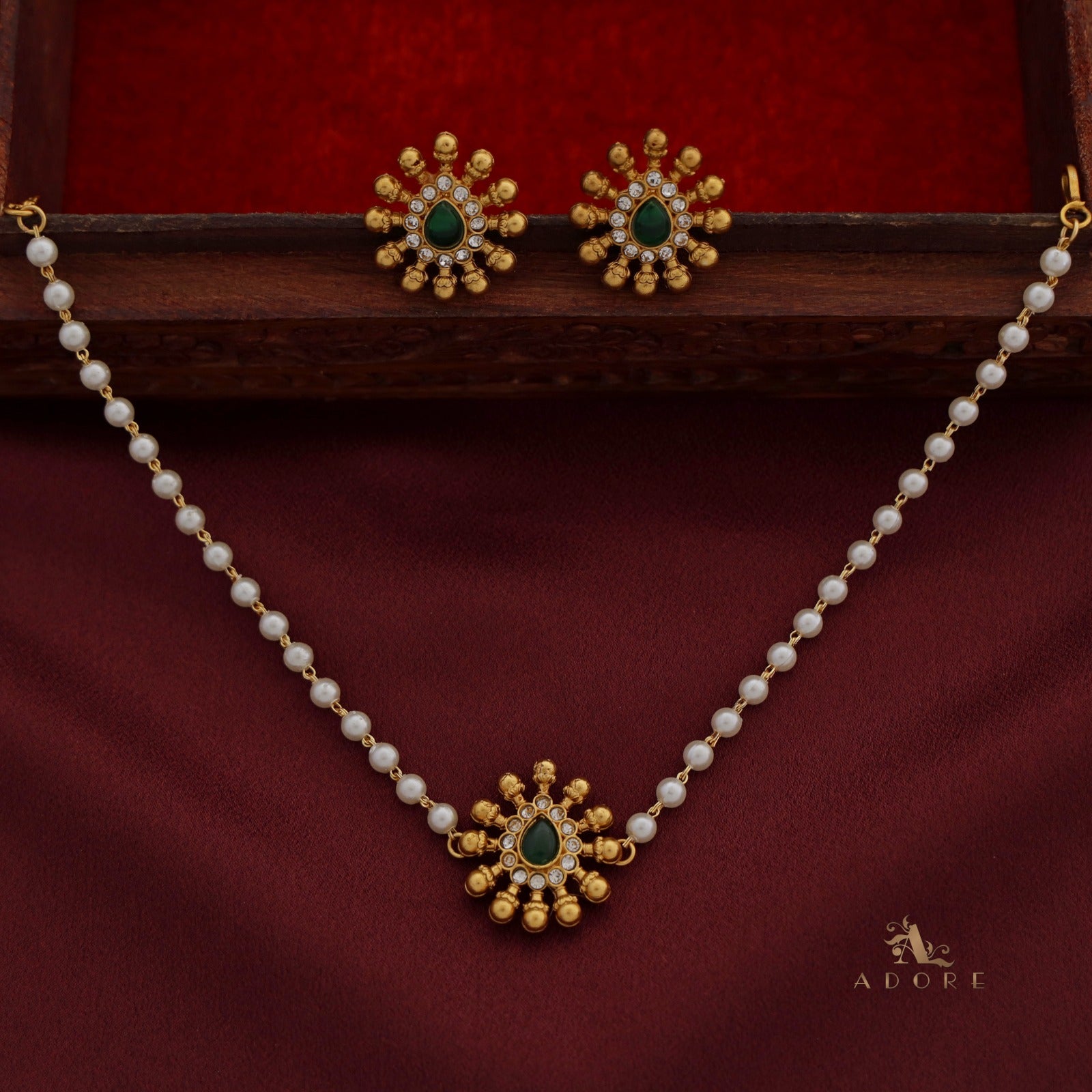 Charuvarsh Gold Pearl Choker With Earring - Main Image