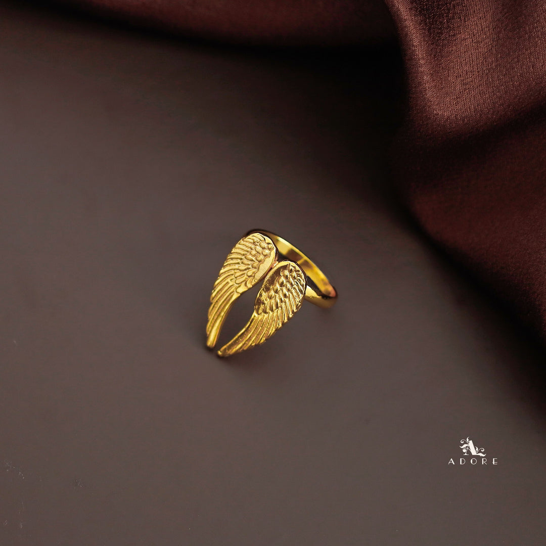Alate Golden Wings Ring