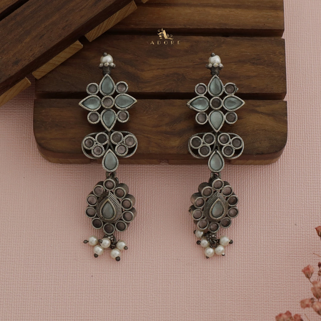 Thakshika Antique Neckpiece With Earring