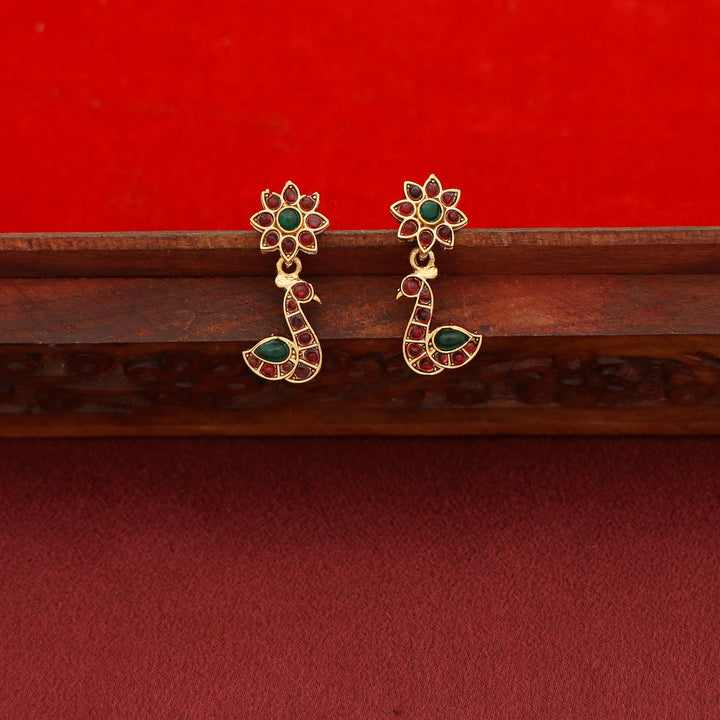 Vidhi Mayura Floral Short Neckpiece With Earring