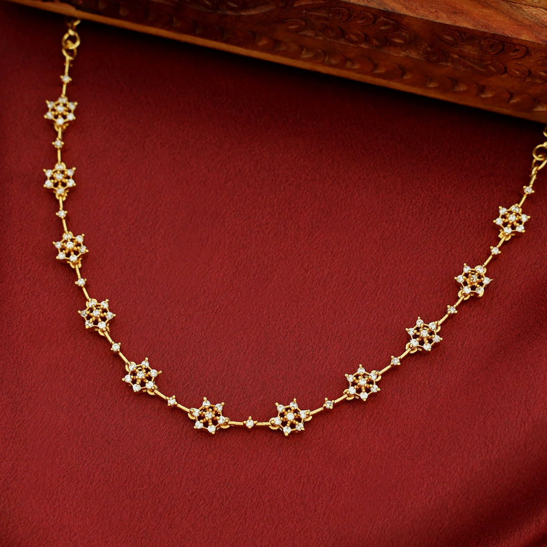 Elina Flower Short Neckpiece