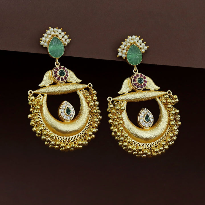 Yadavi Golden Ghungroo Cluster Pearl Earring