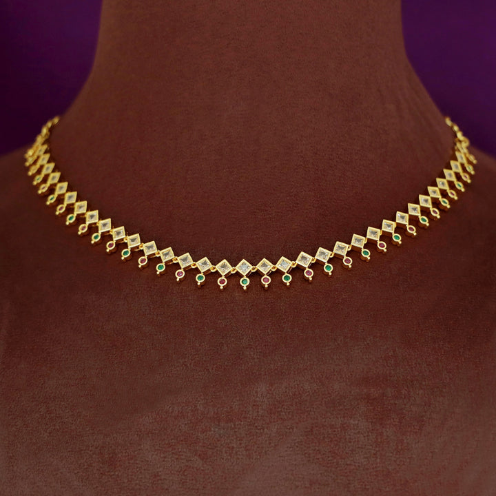 Lisha Diamond Circle Short Neckpiece