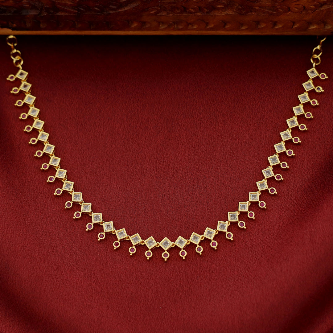 Lisha Diamond Circle Short Neckpiece