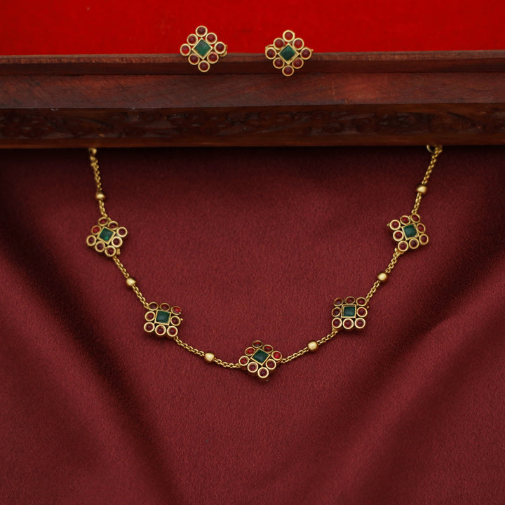 Shakti Diamond Golden Ball Choker With Stud