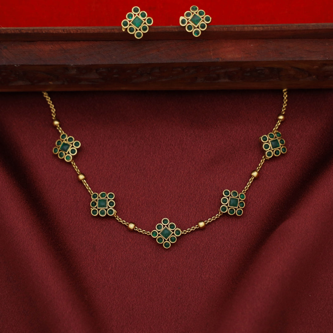 Shakti Diamond Golden Ball Choker With Stud