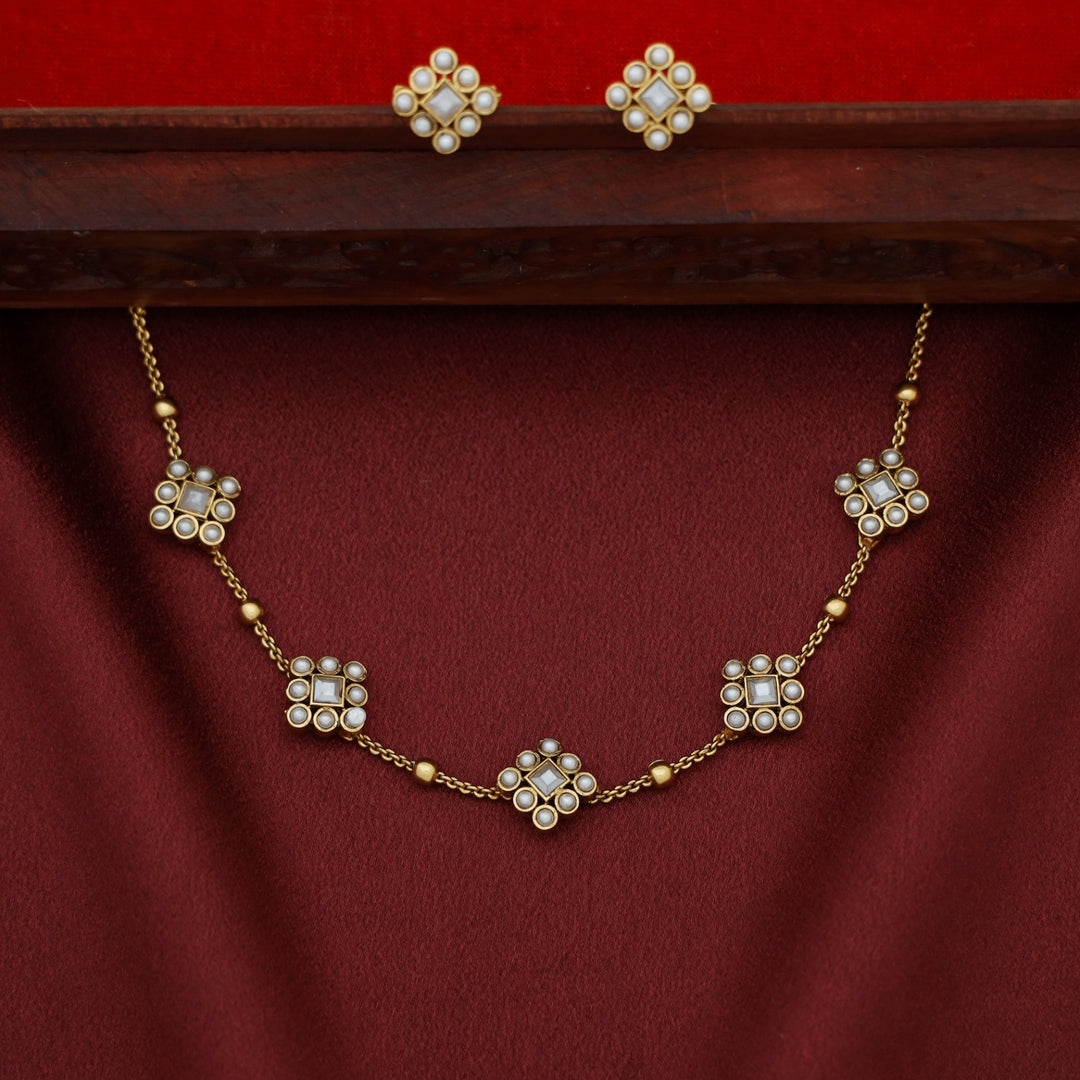 Shakti Diamond Golden Ball Choker With Stud