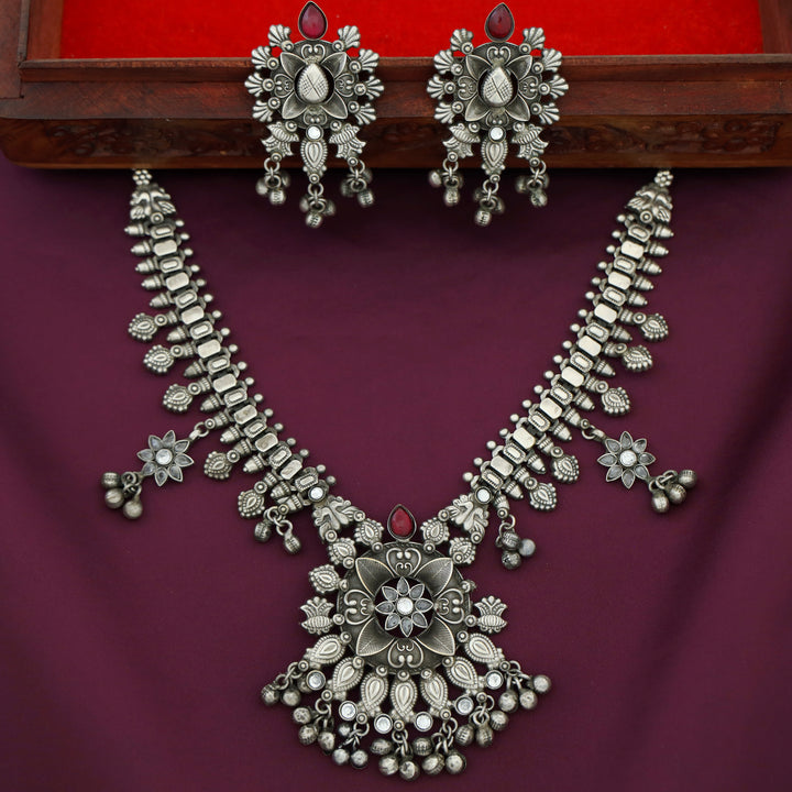 Arpnita Antique Floral Neckpiece With Earring