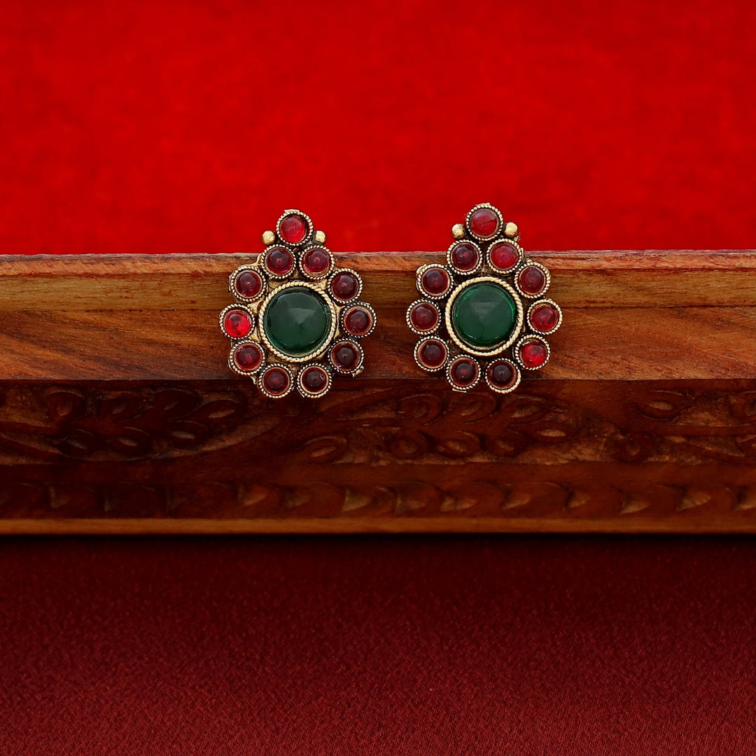 Sreelekha Floral Oval Kashi Short Neckpiece With Earring