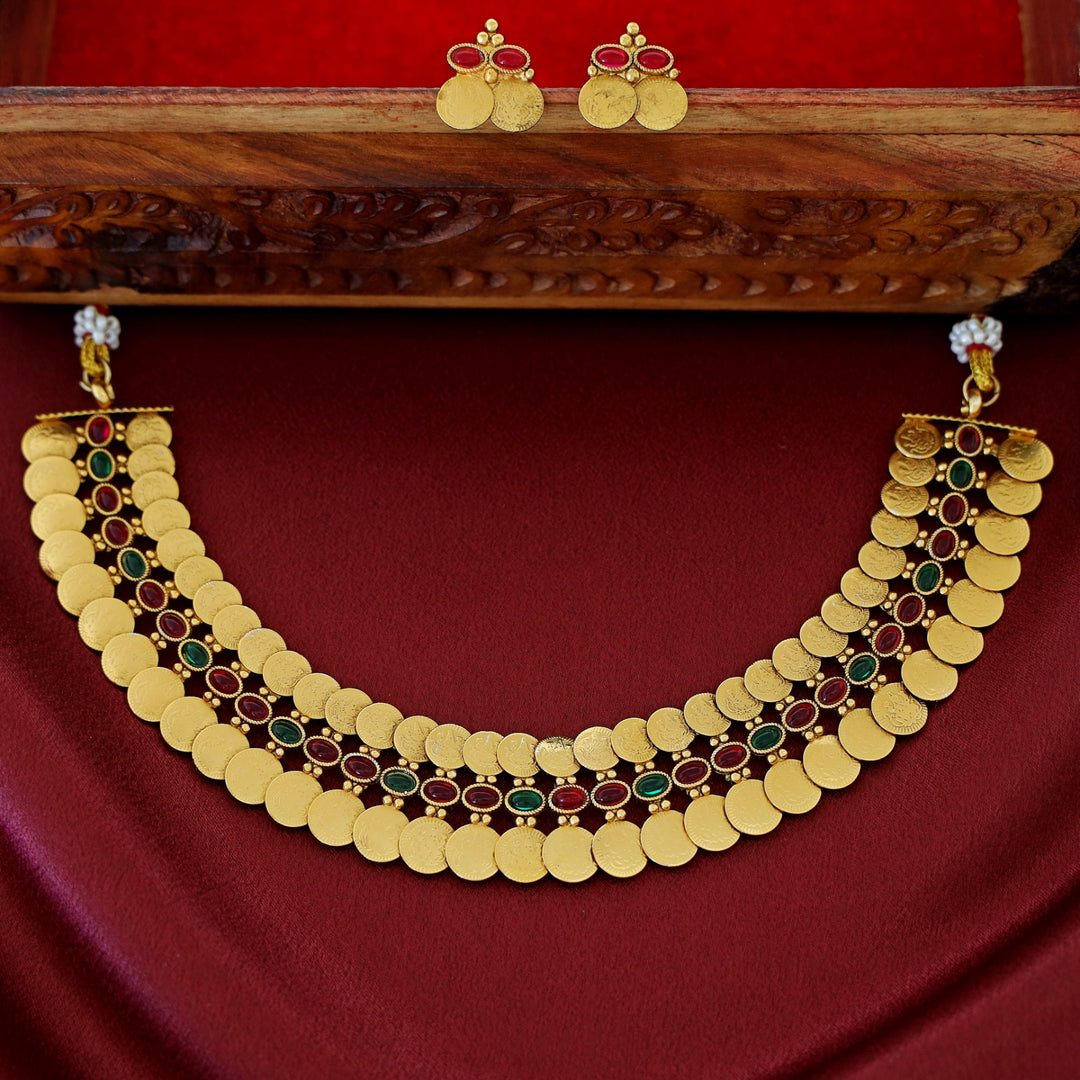 Hritvika Twin Kashi Oval Stone Short Neckpiece With Earring