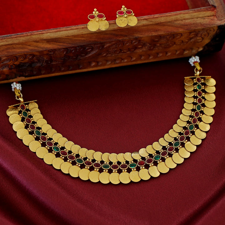 Hritvika Twin Kashi Oval Stone Short Neckpiece With Earring