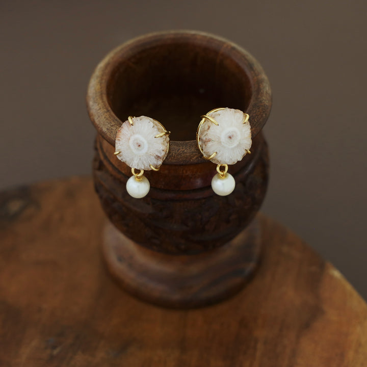 Dyed Solar Agate Claw Pearl Studs