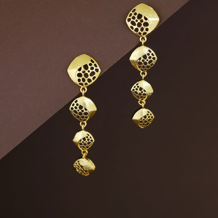 Niyana 4 Layer Golden Earring