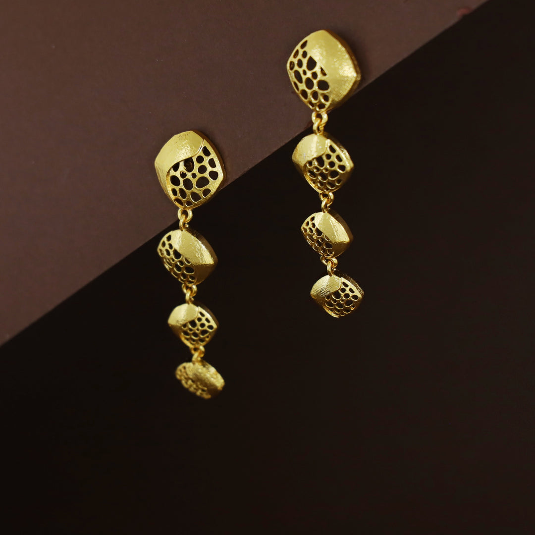 Niyana 4 Layer Golden Earring