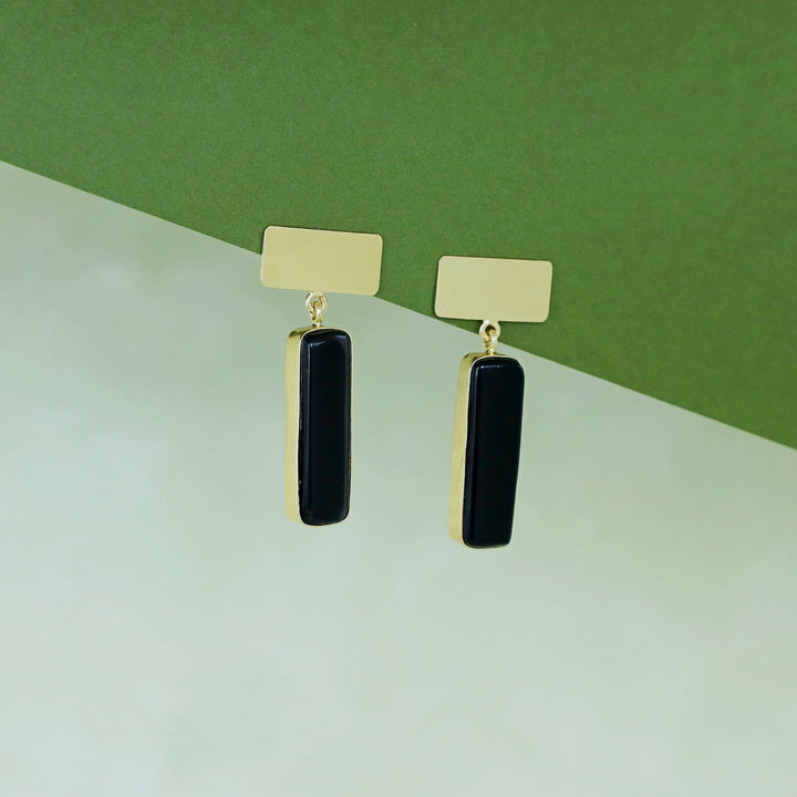 Jaarvi Golden Rectangle Glossy Stone Earring
