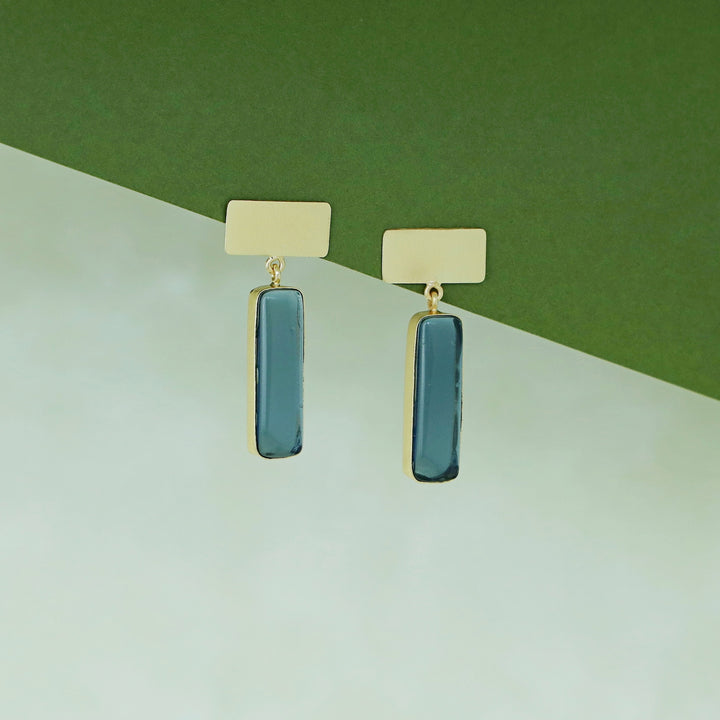 Jaarvi Golden Rectangle Glossy Stone Earring