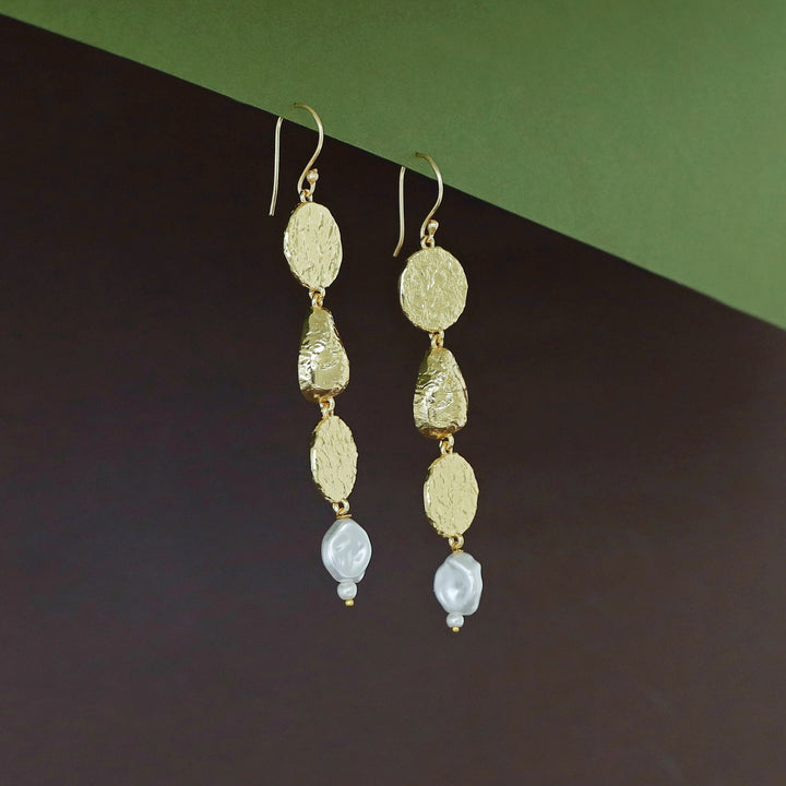 Aleyna Golden Hammered Baroque Drop