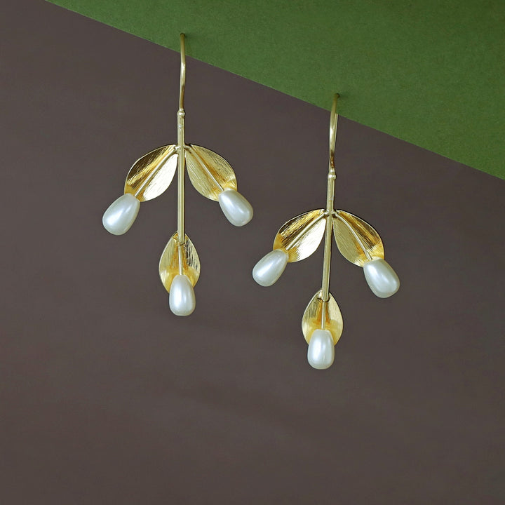 Amari Golden Leafy Tri Pearl Drop