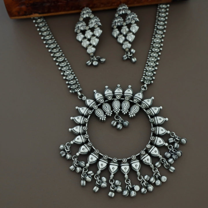 Lavina Ghungroo Antique Long Neckpiece With Earring