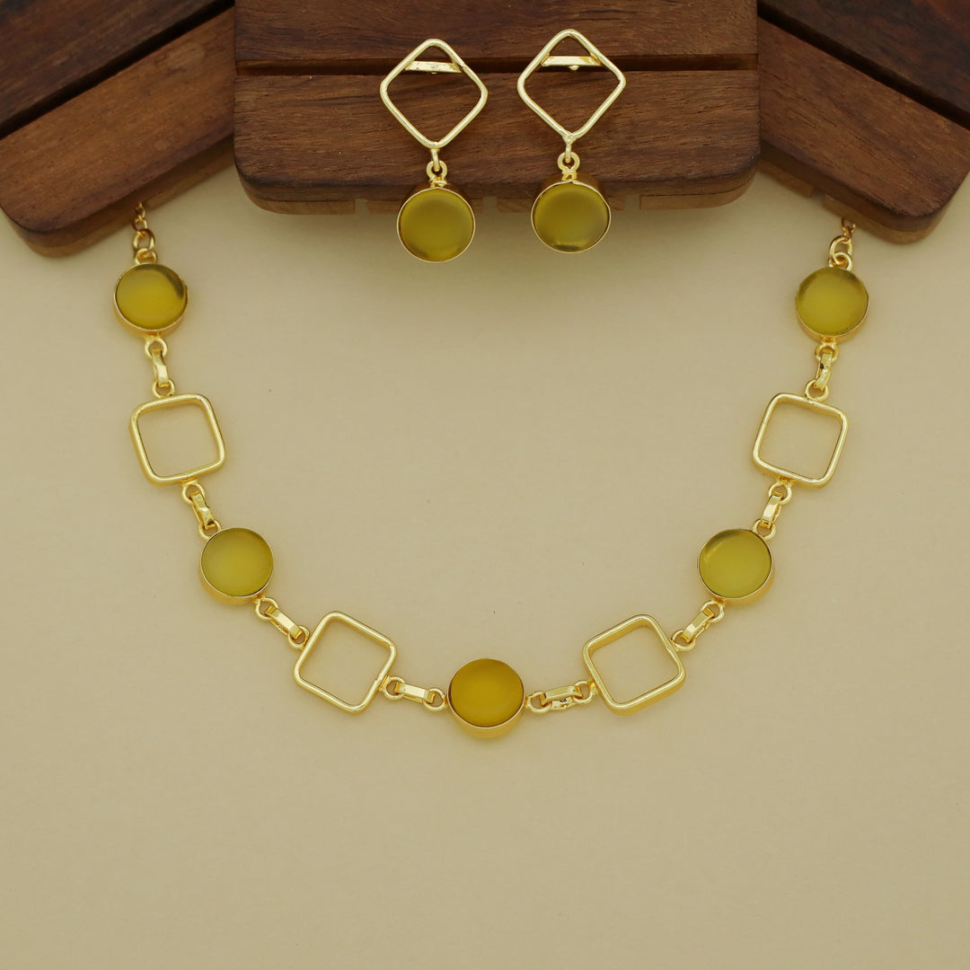 Charul Glossy 4 Square Neckpiece With Earring