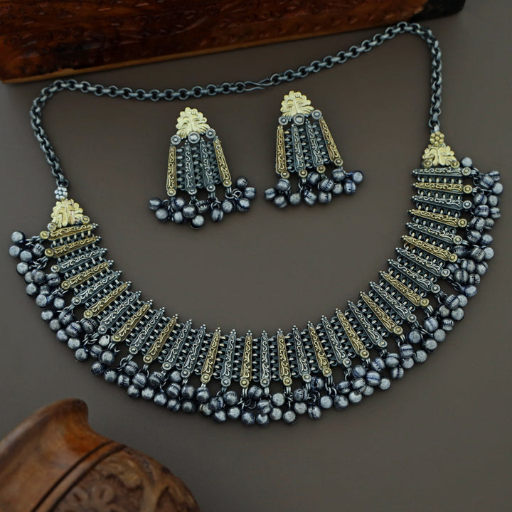 Faribha Dual Tone Ghungroo Neckpiece With Earring