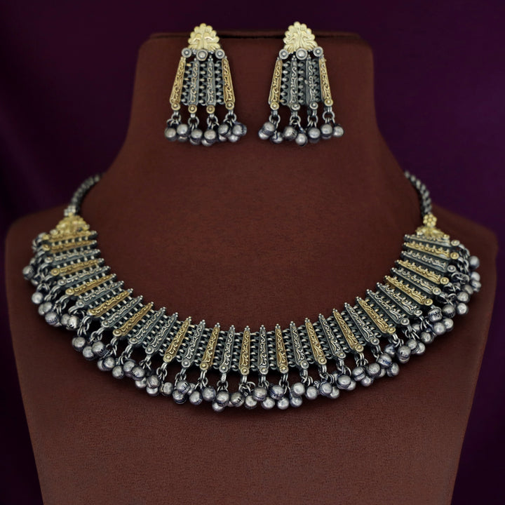 Faribha Dual Tone Ghungroo Neckpiece With Earring
