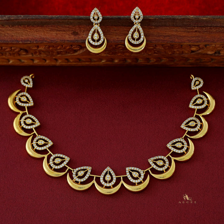 Etasha Golden Crescent Drop Neckpiece With Earring
