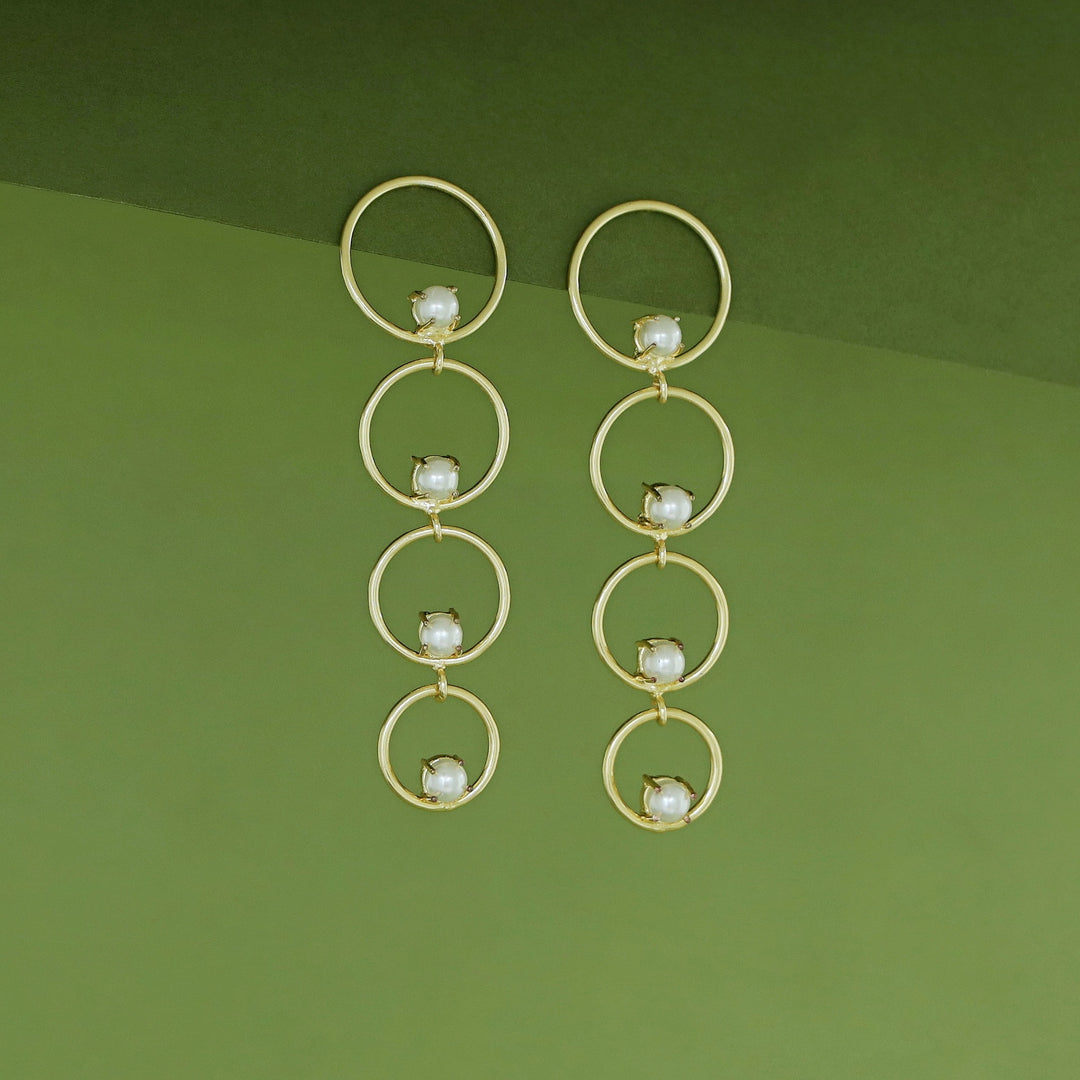 Zaya Tetra Glossy Pearl Earring