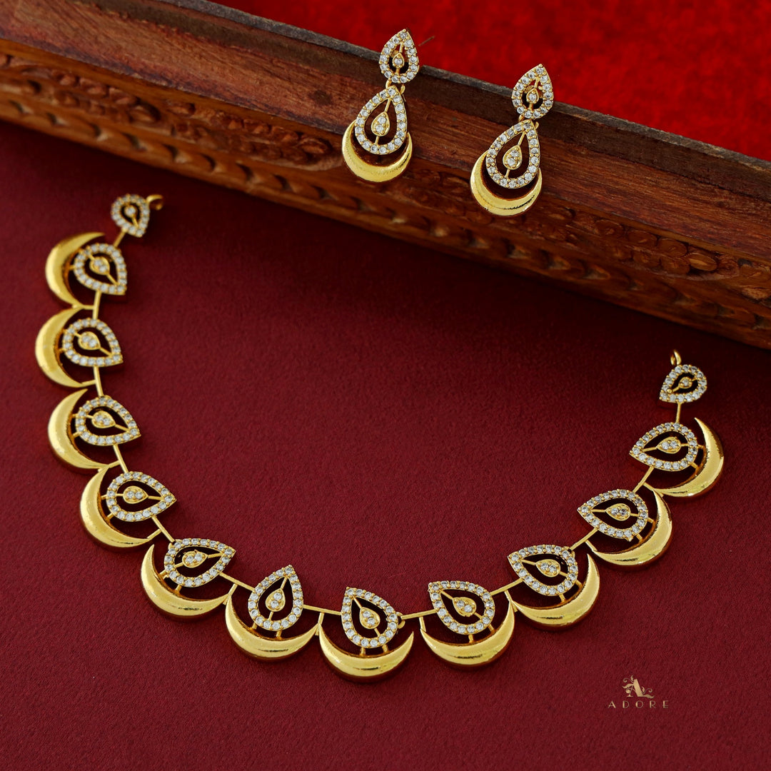 Etasha Golden Crescent Drop Neckpiece With Earring