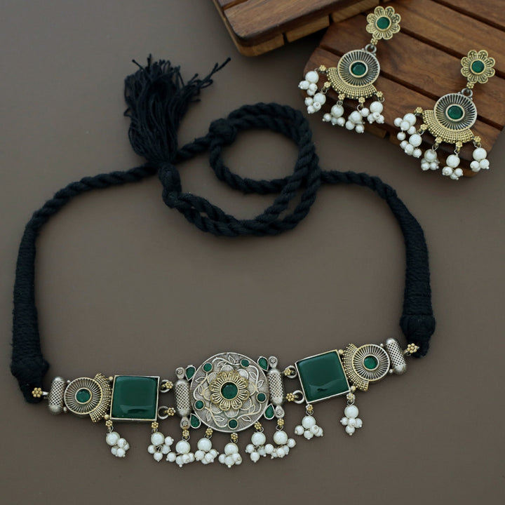 Onika Dual Tone Choker With Earring