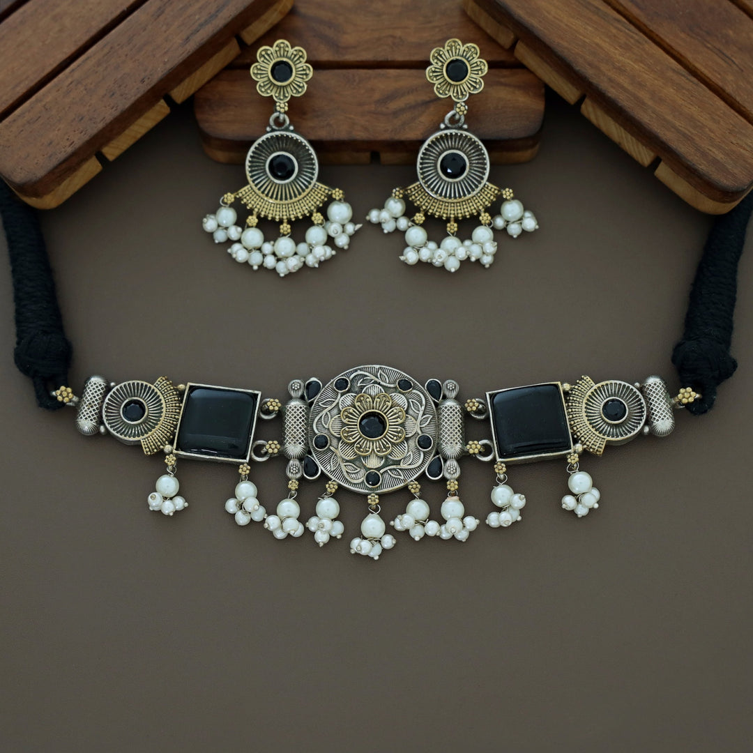 Onika Dual Tone Choker With Earring
