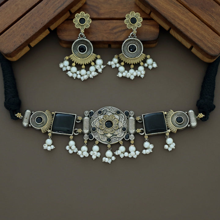 Onika Dual Tone Choker With Earring