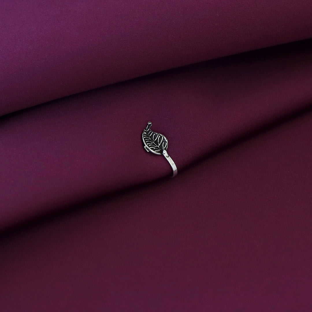 Tanaira Silver Nose Pin