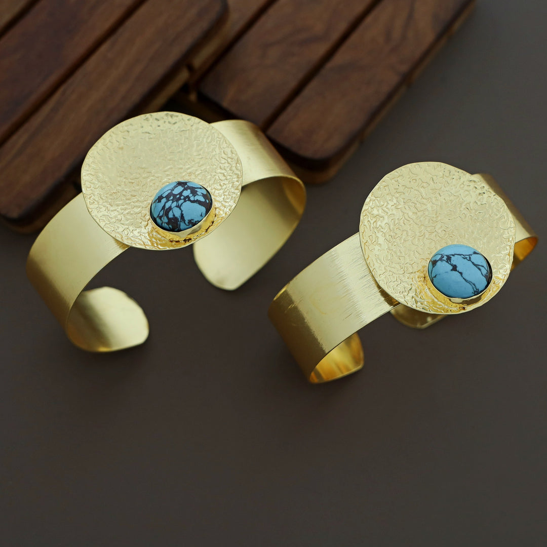 Treesa Golden Hammered Bangle