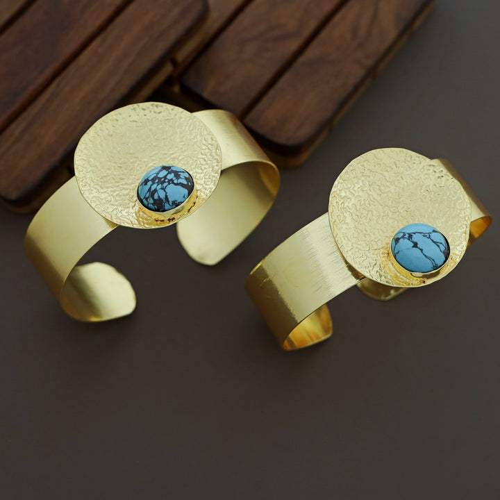 Treesa Golden Hammered Bangle