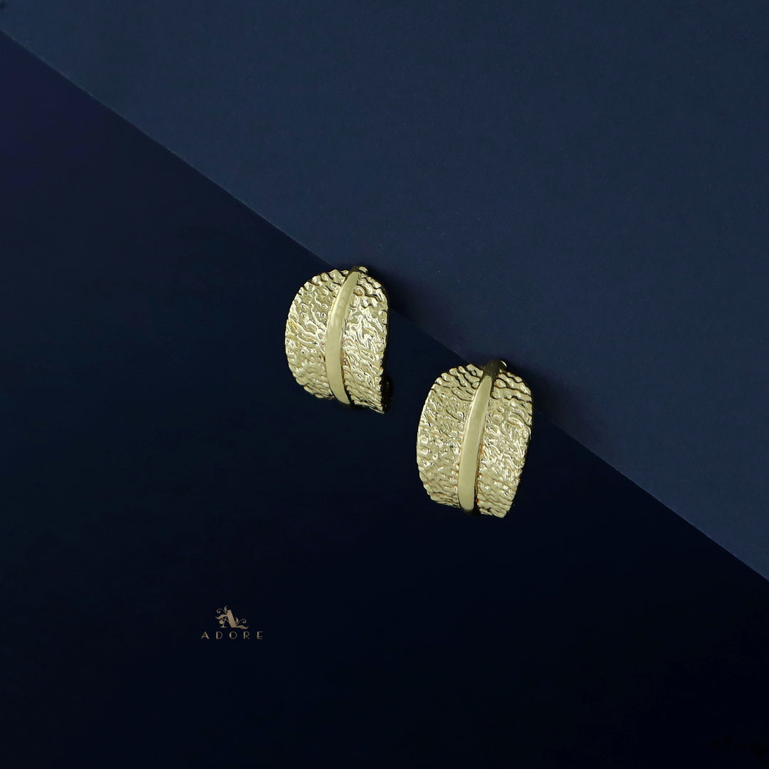 Golden Textured Leaf Earring