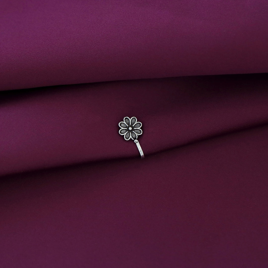 Tanaira Silver Nose Pin