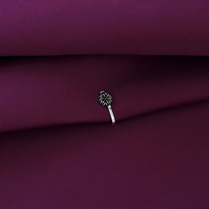 Tanaira Silver Nose Pin