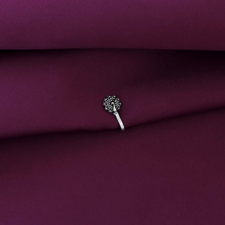 Tanaira Silver Nose Pin