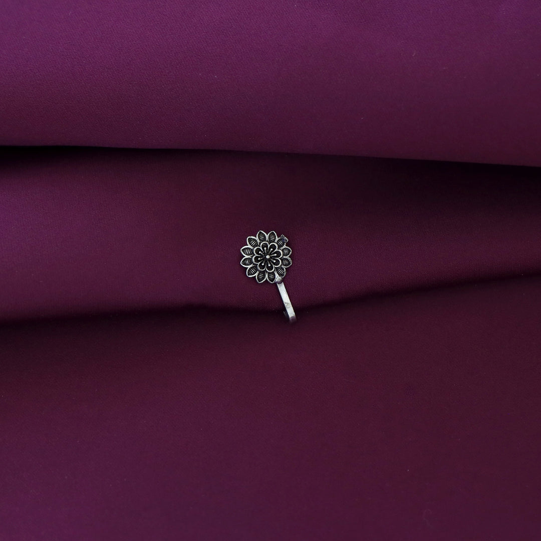 Tanaira Silver Nose Pin