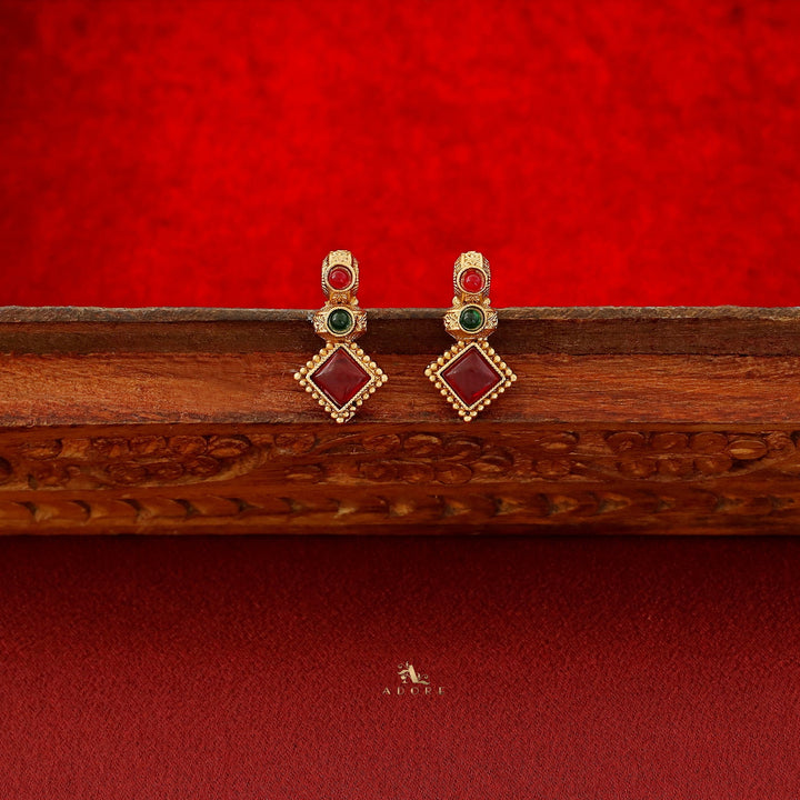 Sravani Kemp Stone Short Neckpiece With Earring