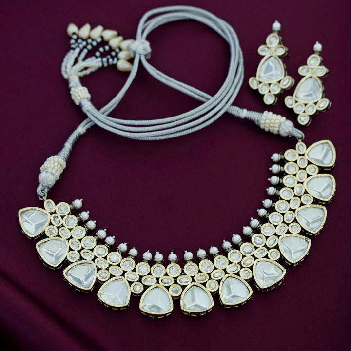 Premuim Hanithra Kundan Pearl Short Neckpiece With Earring
