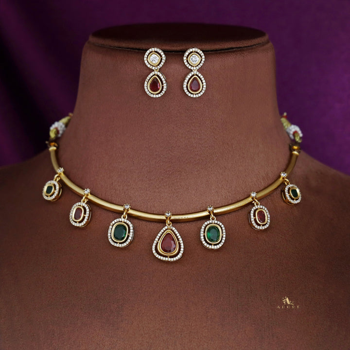 Alaknanda Polki Kundan Short Neckpiece With Earring