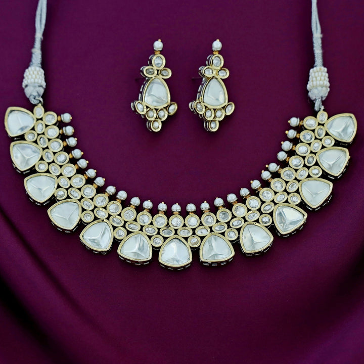 Premuim Hanithra Kundan Pearl Short Neckpiece With Earring