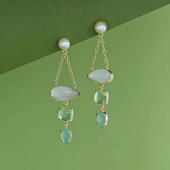 Tri Glossy Pearl Chainy Earring