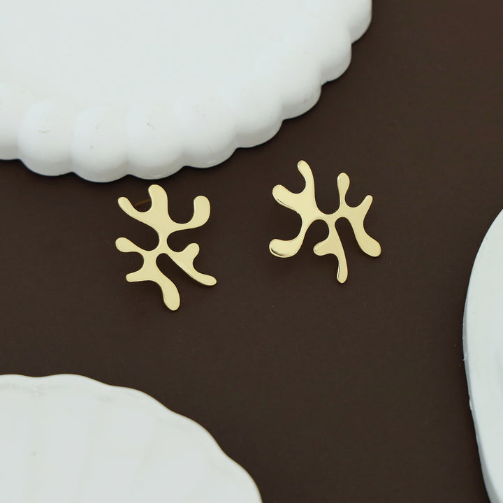 Riyanan Golden Coral Shape Earring