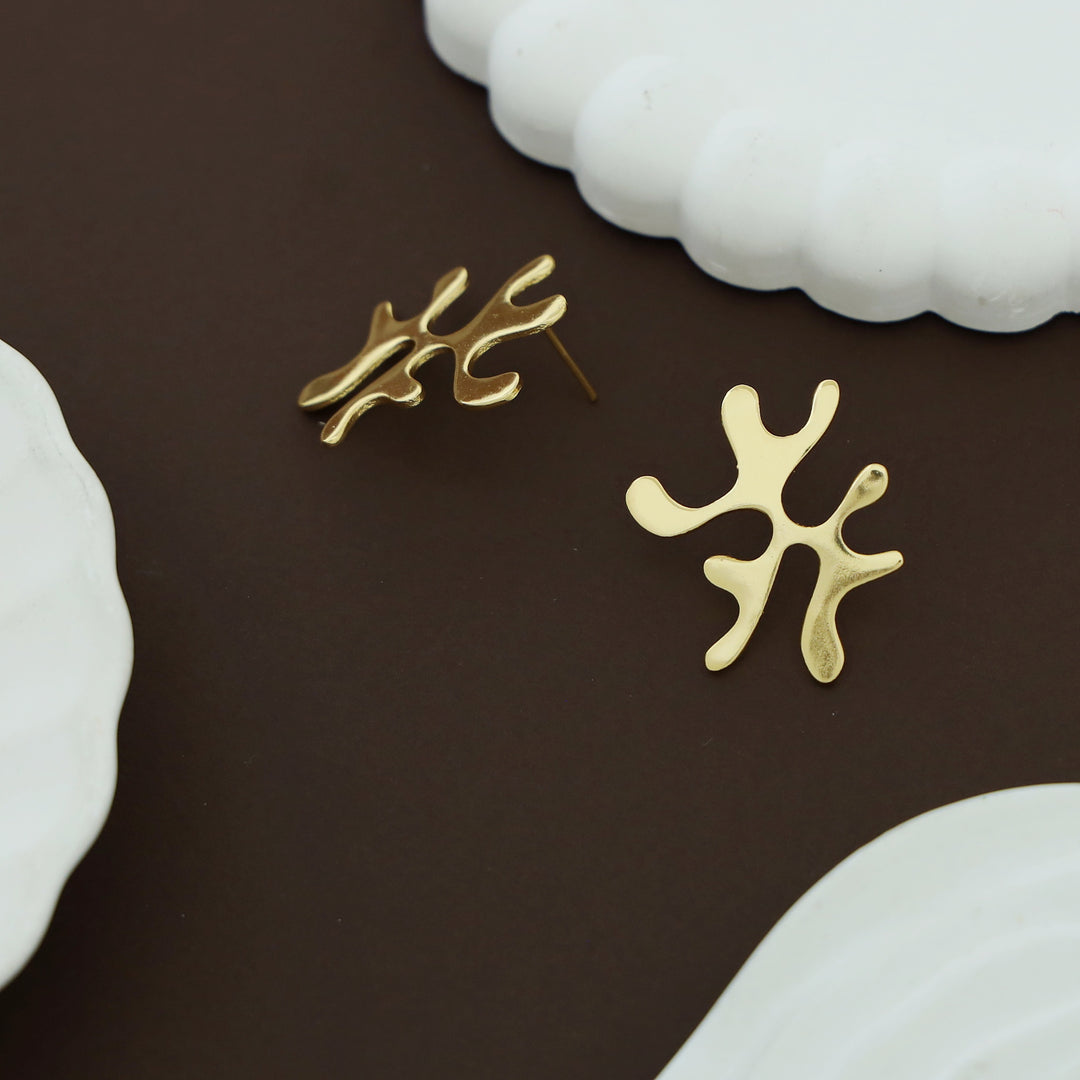 Riyanan Golden Coral Shape Earring