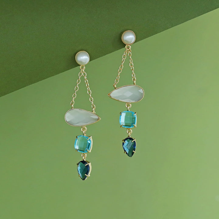 Tri Glossy Pearl Chainy Earring